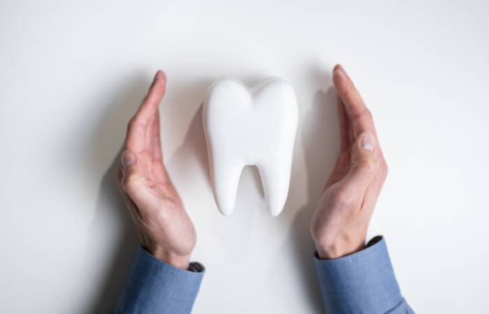 emergency dental implants in Liverpool